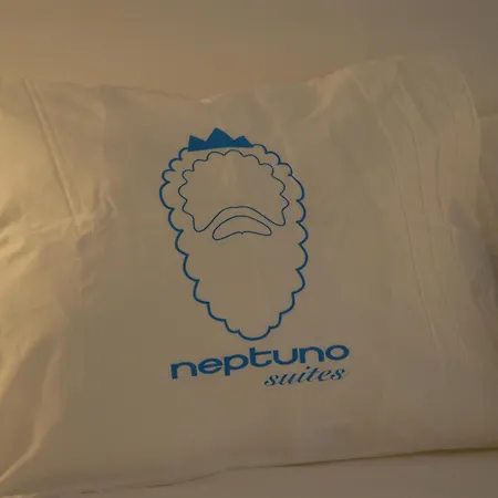 Neptuno - Adults Only